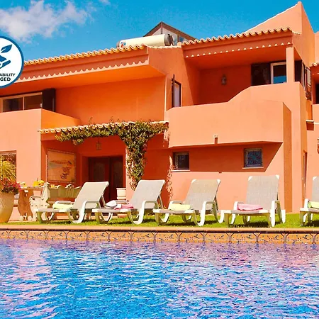 Spacious In Villa *