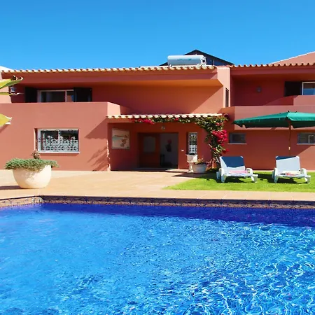 Vila Villa In Areias De Sao Joao Near Praia Da Oura Albufeira