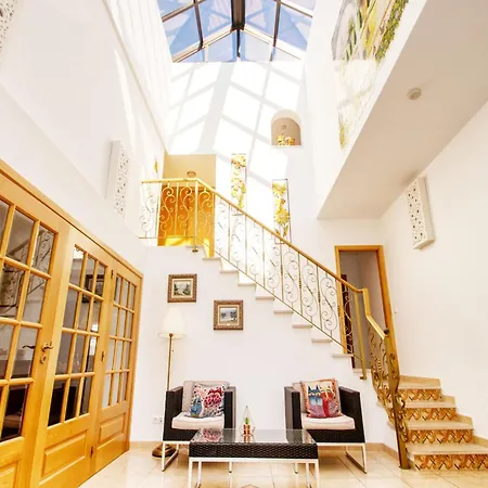 Villa Villa In Areias De Sao Joao Near Praia Da Oura