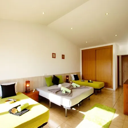 Villa Villa In Areias De Sao Joao Near Praia Da Oura Albufeira